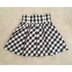 black & white plaid skirt
