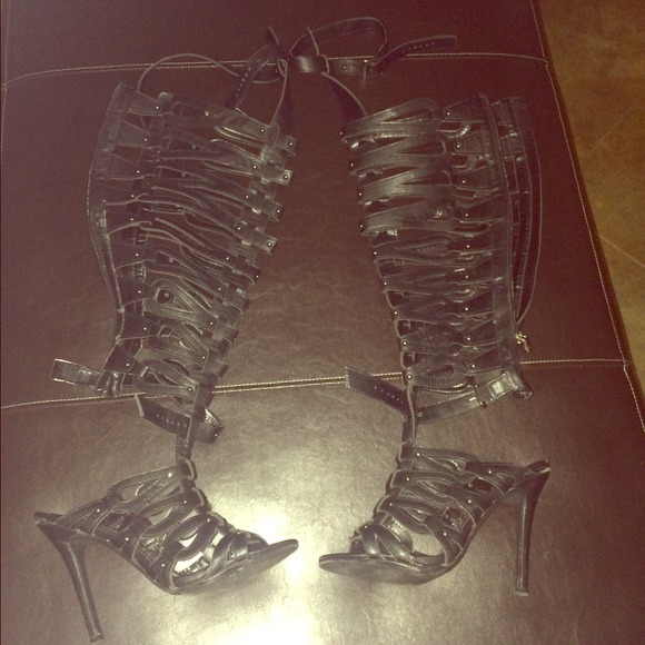 Gladiator sandals heels (black )