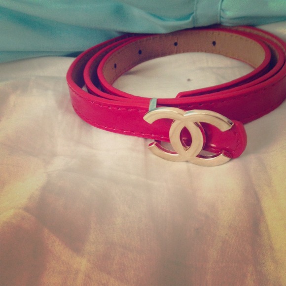 Brand name c red/ gold skinny belt