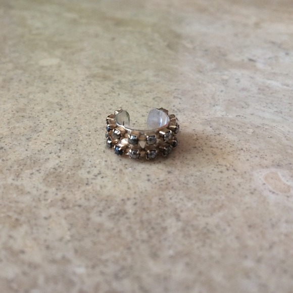 2 gold ear cuffs/ 1 includes earring