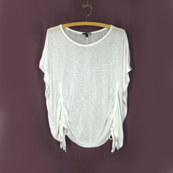 White sheer knit top with flutter sleeves. New - Picture 2 of 6