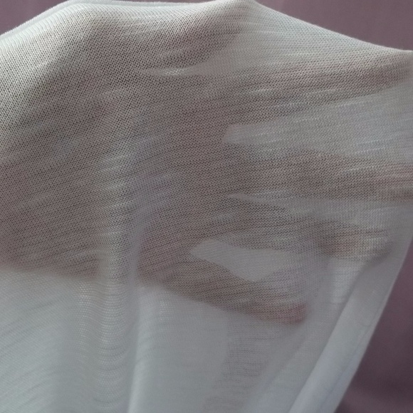 White sheer knit top with flutter sleeves. New - Picture 4 of 6