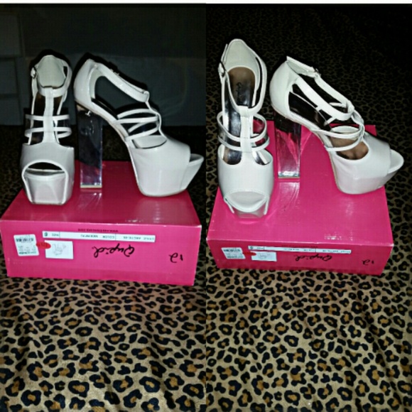 Nude platform heels