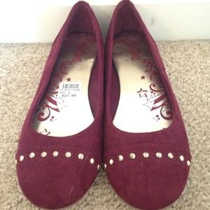 Maroon flats