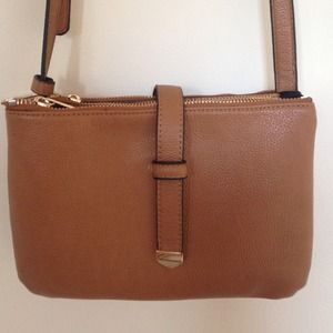 Triple zipper brown handbag