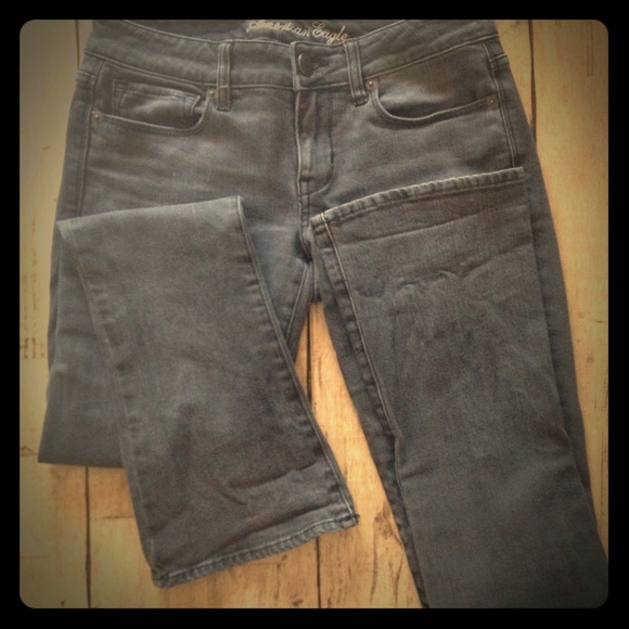American Eagle gray wash skinny kick jeans