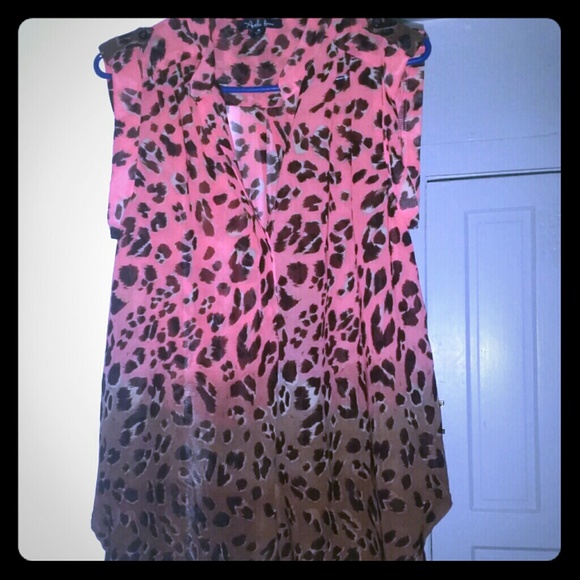Cheetah coral and brown blouse - Picture 1 of 2