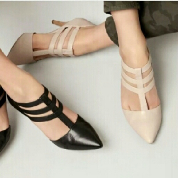 Sold๐{sole society} Mallory Heels in Taupe - Picture 4 of 4