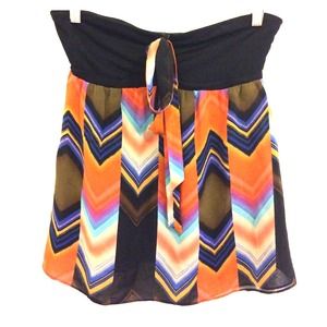 💥SOLD💥GUESS strapless or halter flowy top