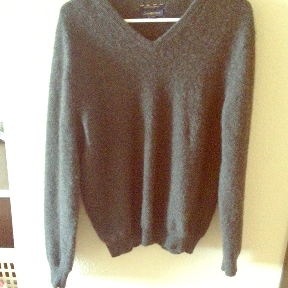Charcoal grey estate cashmere sweater