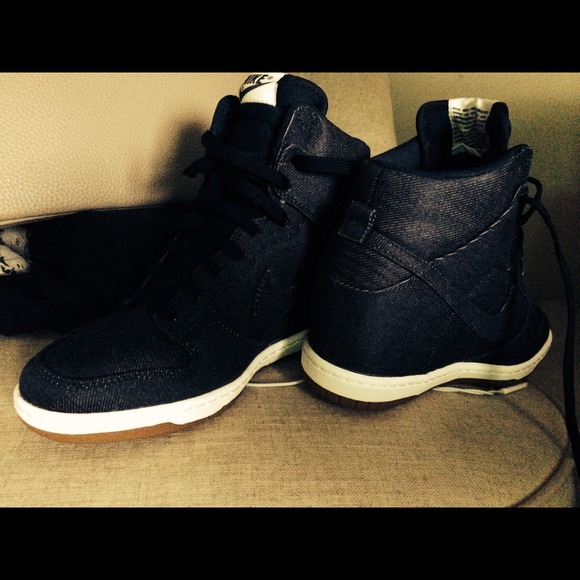Sharing my brand new nike sky hi wedges