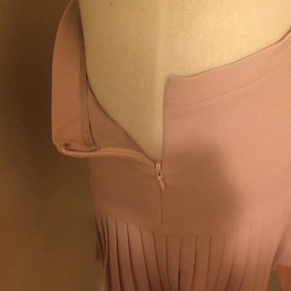 BCBG Maxazria skirt 🌸 - Picture 2 of 4