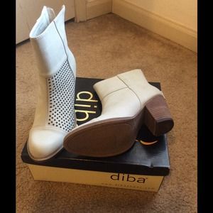 🔥 Off White Fall Boots