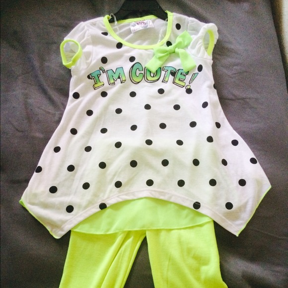 3T outfit never worn