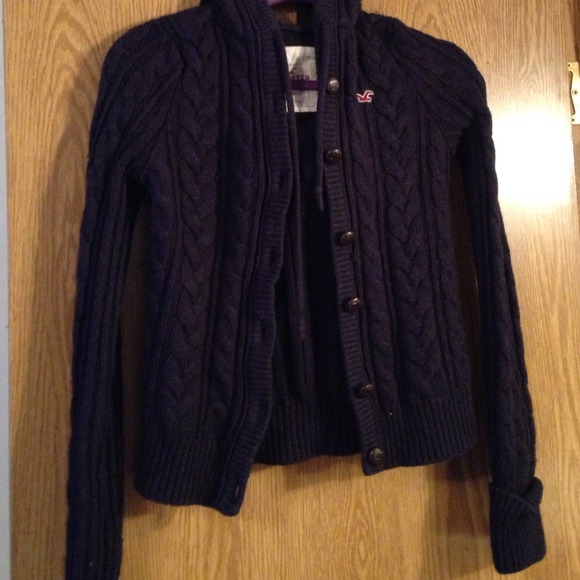 Hollister sweater