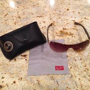💥FLASH SALE💥Authentic Rayban sunglasses