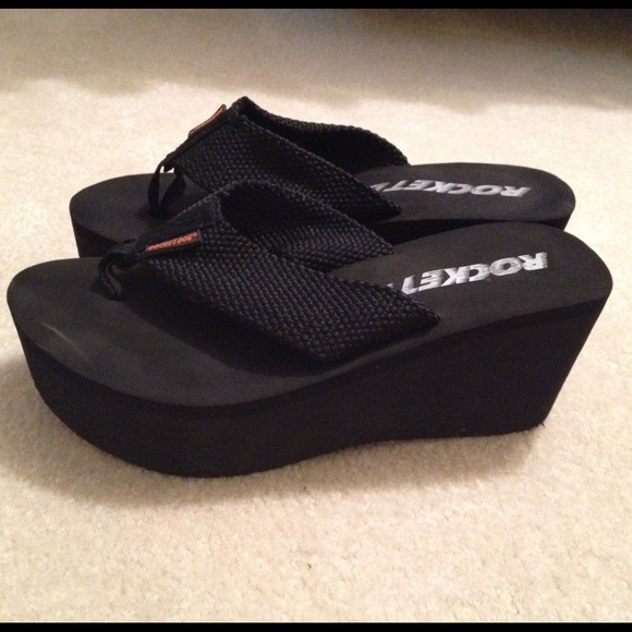 Black platform sandals!