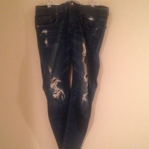 Abercrombie Straight Leg Jean. (202)