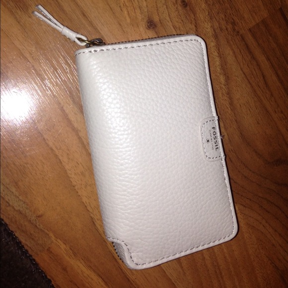 Fossil purse