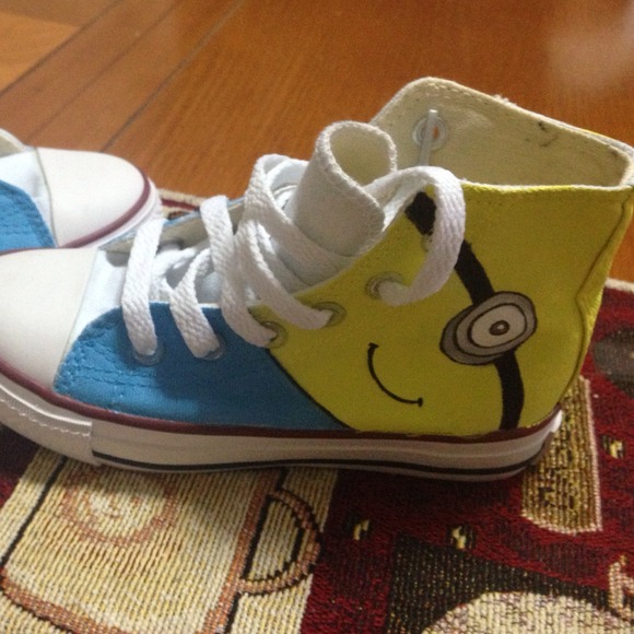 Kids converse