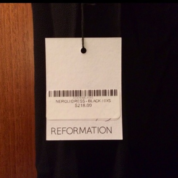 SOLD 🌹 The Reformation Neroli Dress in Black 0/XS - Picture 4 of 4