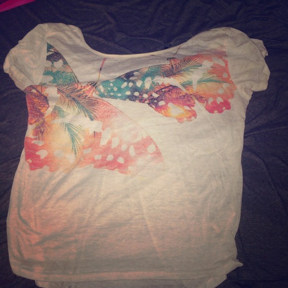 White with butterflies. Back scoopneck - Picture 1 of 2