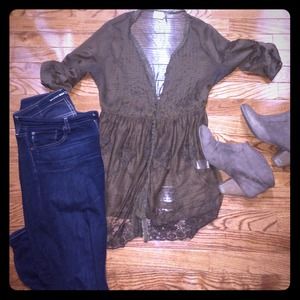 Daytrip shirt from the buckle sz small