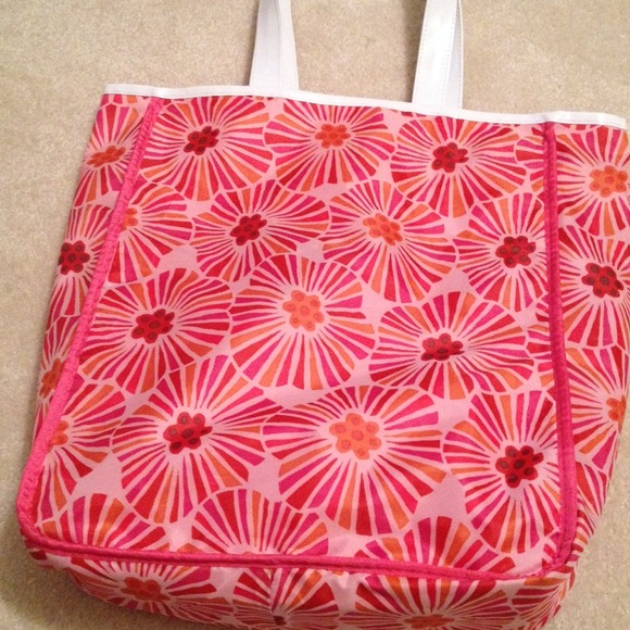 Clinique tote bag