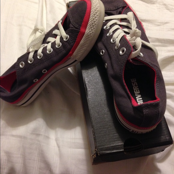 REDUCED!!!!! Converse pink and gray rarely worn
