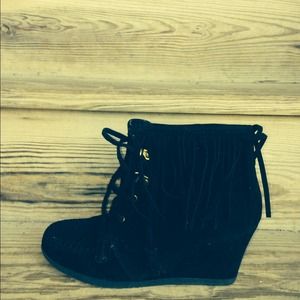 Wedge fringed bootie