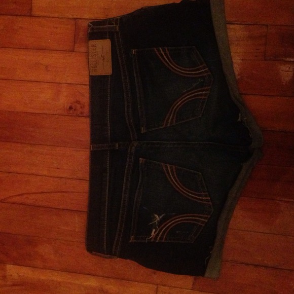 Hollister shorts - Picture 2 of 2
