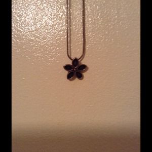 Silpada flower necklace