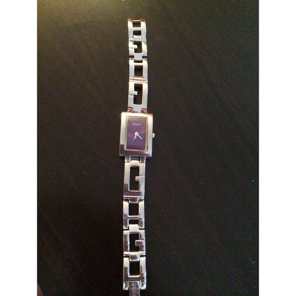 Guess watch with purple inside - Picture 4 of 4