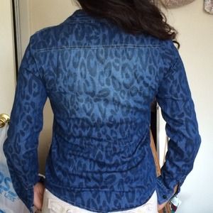Blue jean leopard print button up shirt