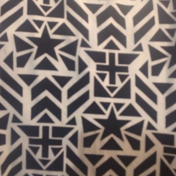 H&M pattern dress - Picture 2 of 4