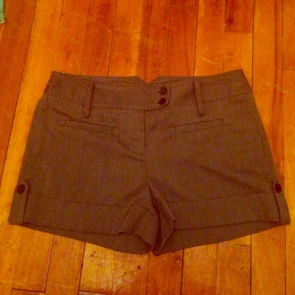Dressy shorts - Picture 1 of 3