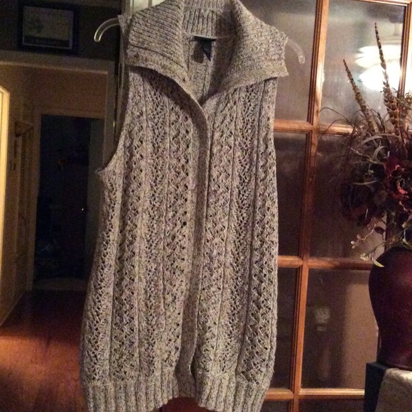 Beautiful cardigan.