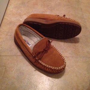 Minnetonka Unisex moccasins size 11