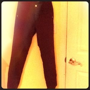 Maroon highwaisted jeans