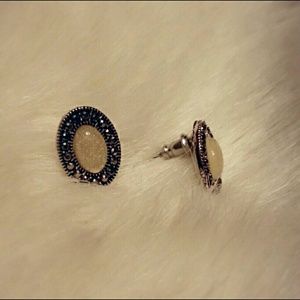Jewelry - Silver and Off-White Oval Earrings Jewelry - Silver and Off-White Oval Earrings