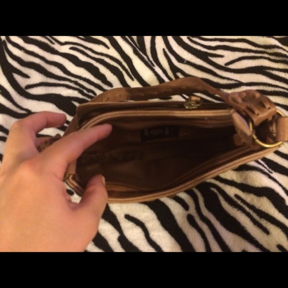 Small Brown Shoulder Purse - Picture 2 of 3