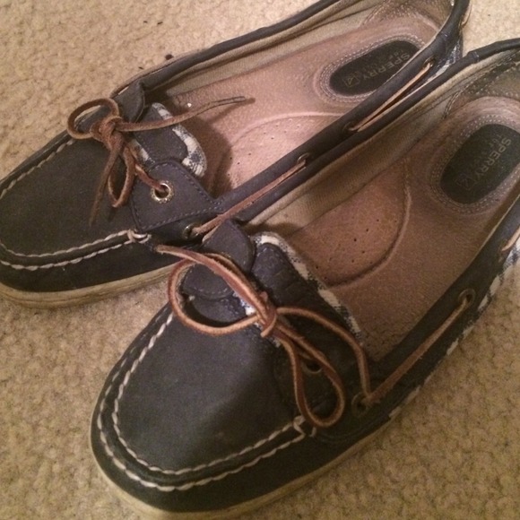 Sperry topsiders