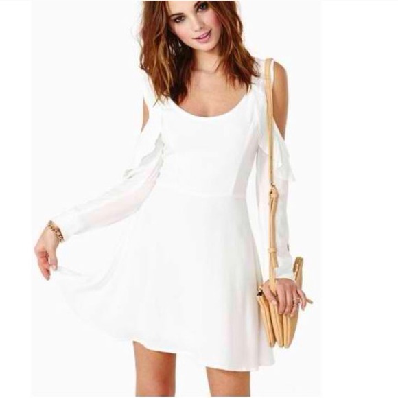 Reposhed brand new Natsy Gal Into the light dress