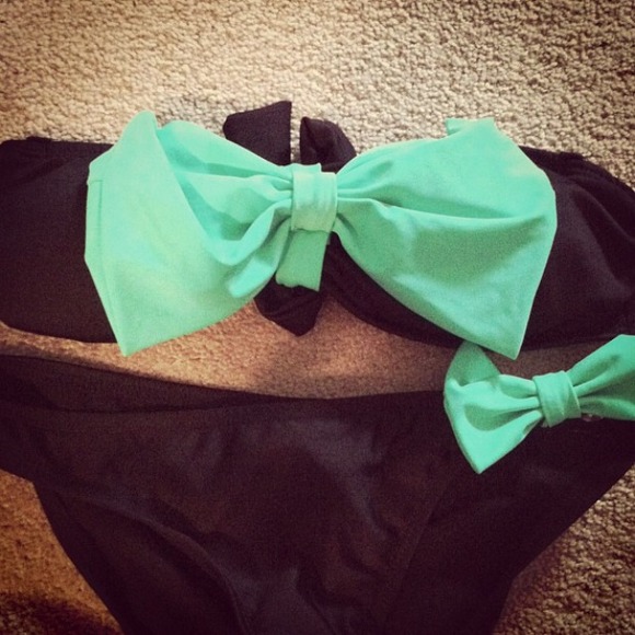 Bikini with a cute bow!