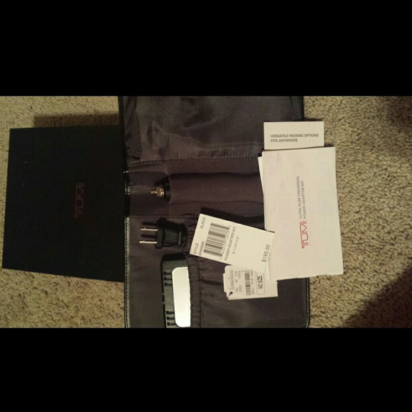 Final Sale..Ultra Slim Universal Power Adaptor Kit