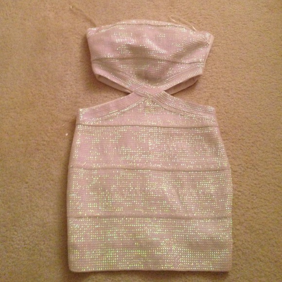 Dresses & Skirts - NWOT! Hot white cutout dress