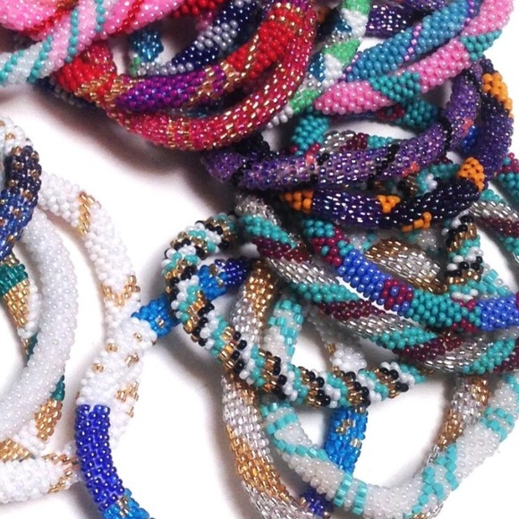 Custom bundle for @mk4