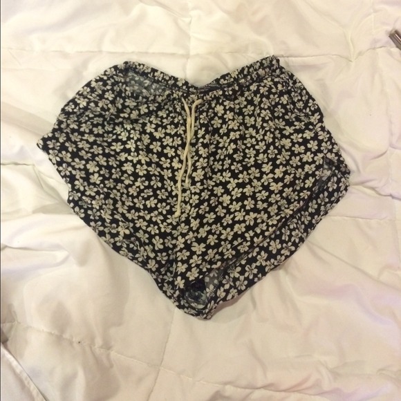 Brandy Melville black floral shorts