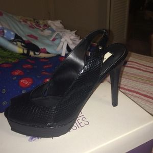 Simply Vera - Vera wang heels