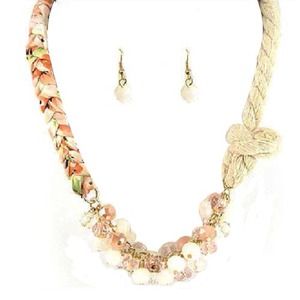 Necklace and earring set